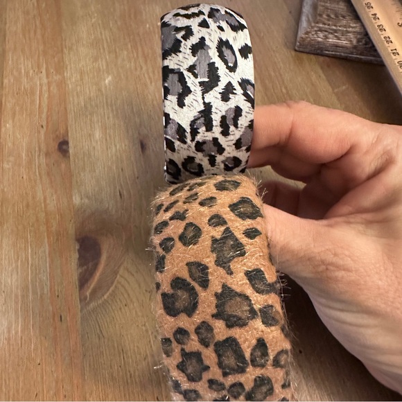 Leopard Cheetah Animal Print Wooden Black Bangle Gold Cuff Bracelet Set Costume - Picture 6 of 9